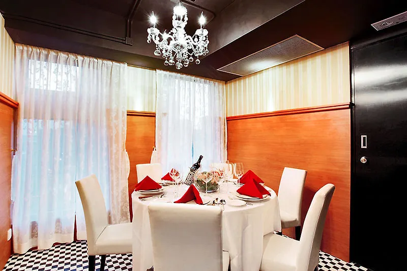Bridal Tea House Hotel Tai Kok Tsui - Anchor St. Kowloon  Kowloon (Hong Kong)